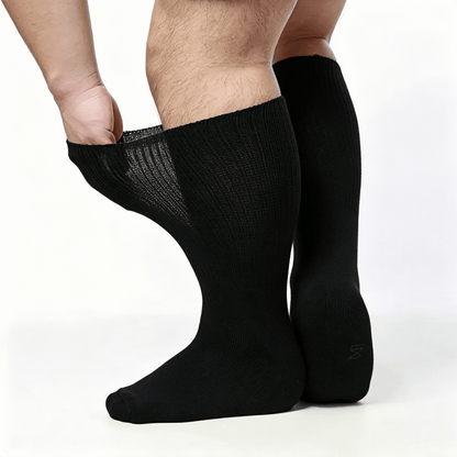 Smooth flat-seam black diabetic socks to reduce friction and irritation on feet