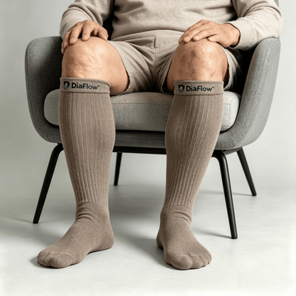 Non-binding charcoal gray diabetic long socks for extended daily wear