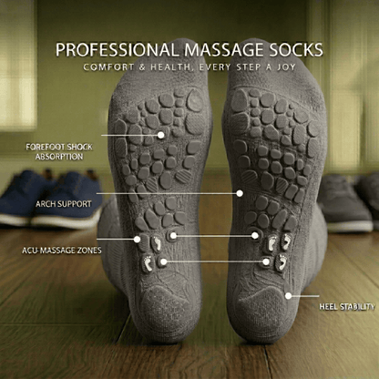 The care label and antibacterial icon on the grey diabetic socks indicate that they are machine washable and shrink-resistant, to maintain long-term foot hygiene.
