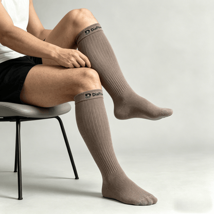 Medium-thickness charcoal gray diabetic long socks to help maintain comfortable temperature for feet and calves