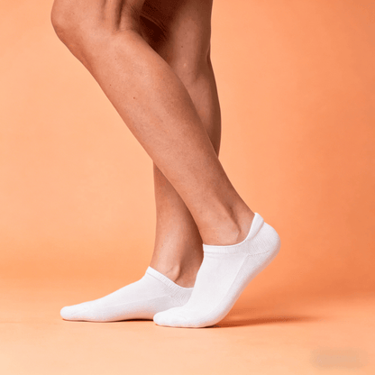 Men's solid white diabetic reflexology acupressure low cut socks